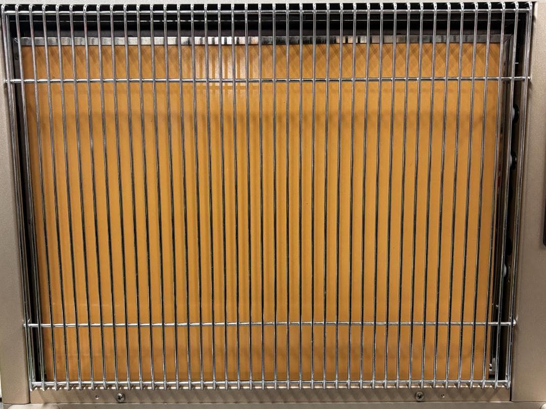 【中古】サンルミエ　キュート　E800LS 遠赤外線 パネルヒーター 日本製