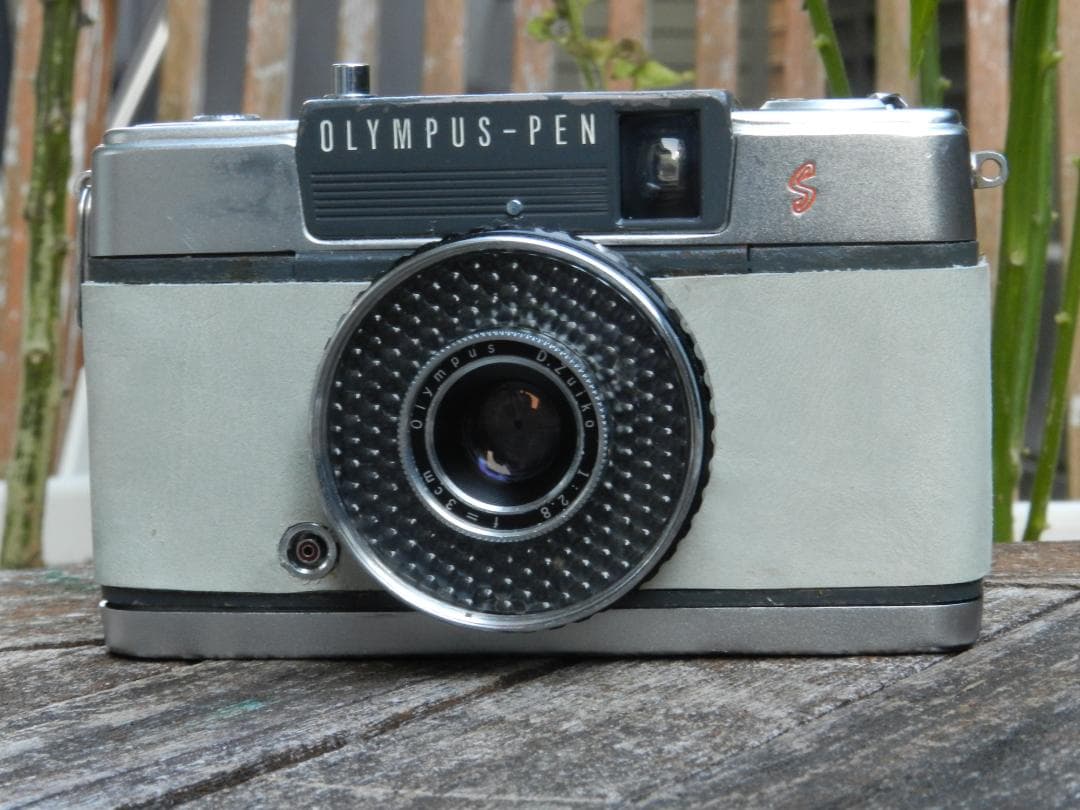 本革　白X黒　OLYMPUS PEN EES EE-S フィルムカメラ　美品
