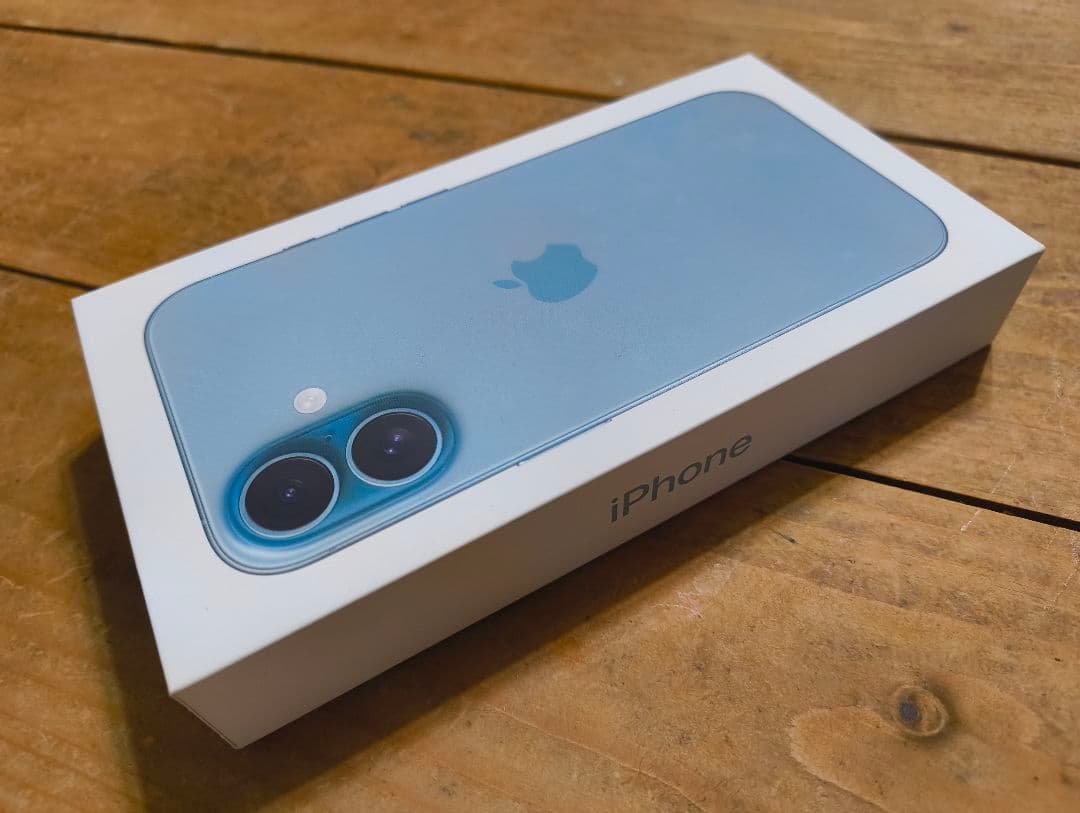 Apple iPhone16 128 バッテリー100%✨️ 美 ケース付き！