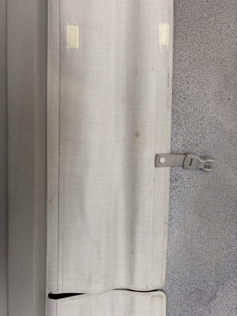 プリウスα 純正 トノカバー