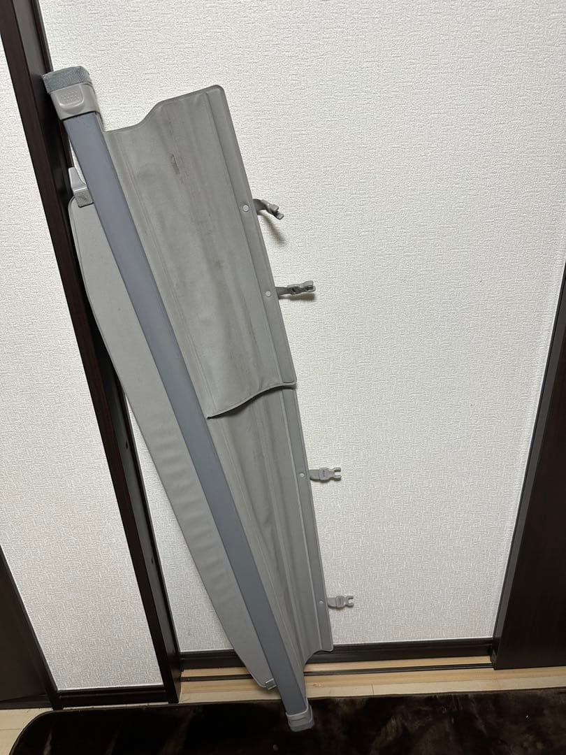 プリウスαトノカバー