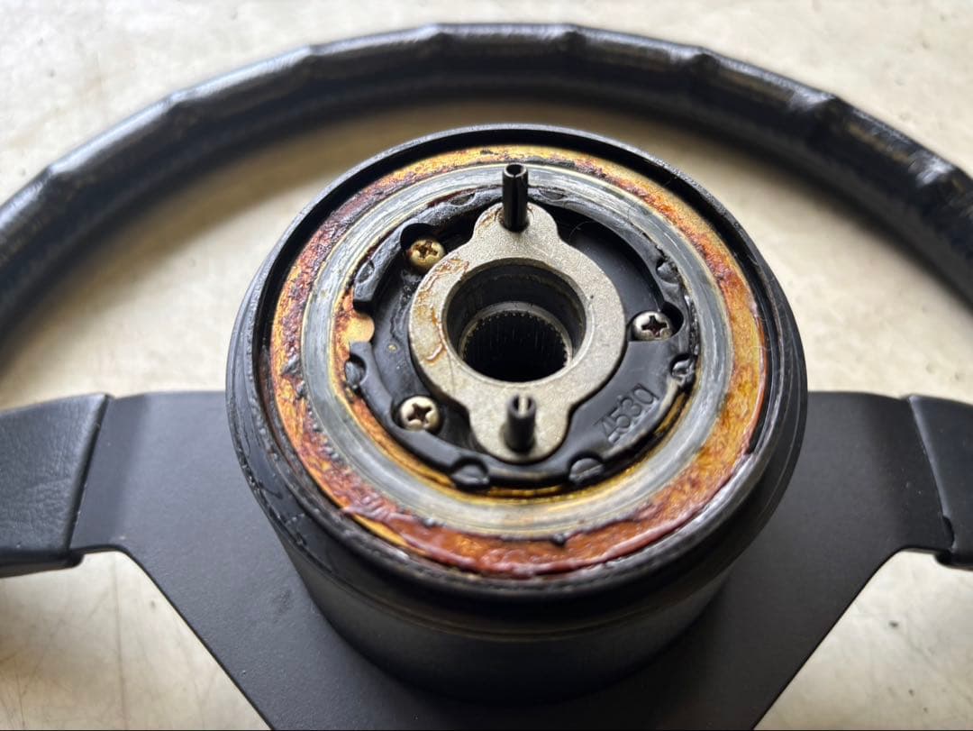 DR30 純正 ステアリング R30 鉄仮面 西部警察 スカイライン