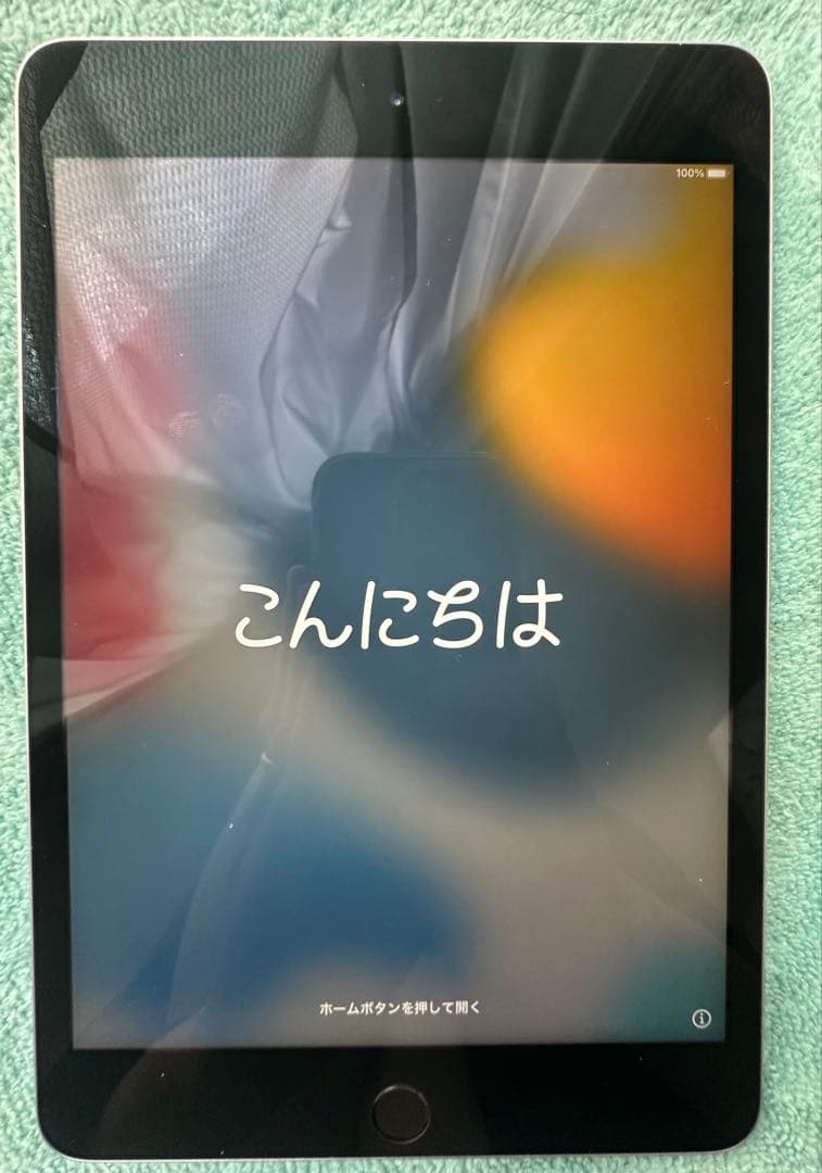 Apple＊iPad mini4 第4世代(128GB)Wi-Fi シルバー