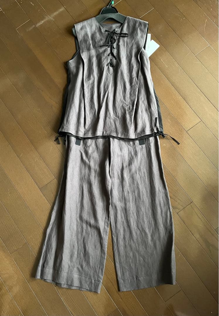 ノースリーブブラウスパンツセット