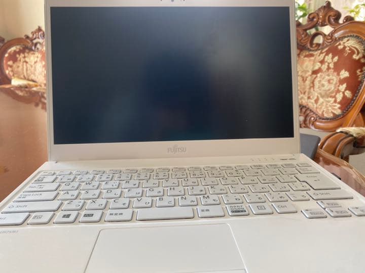 富士通ノートpc   LIFEBOOK UH75/B3