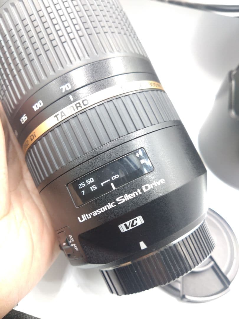 送料込　ニコンマウント　TAMRON SP 70-300mm レンズ　箱付