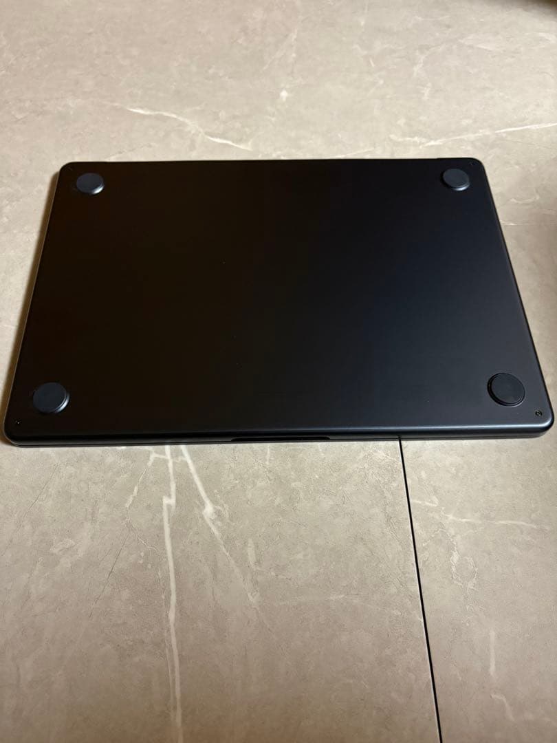 MacBook Air スペースグレー M2