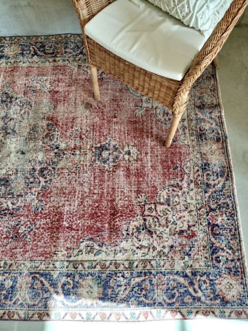 大判/シャビーレッドとネイビーの端正なヴィンテージトルコラグNo.729