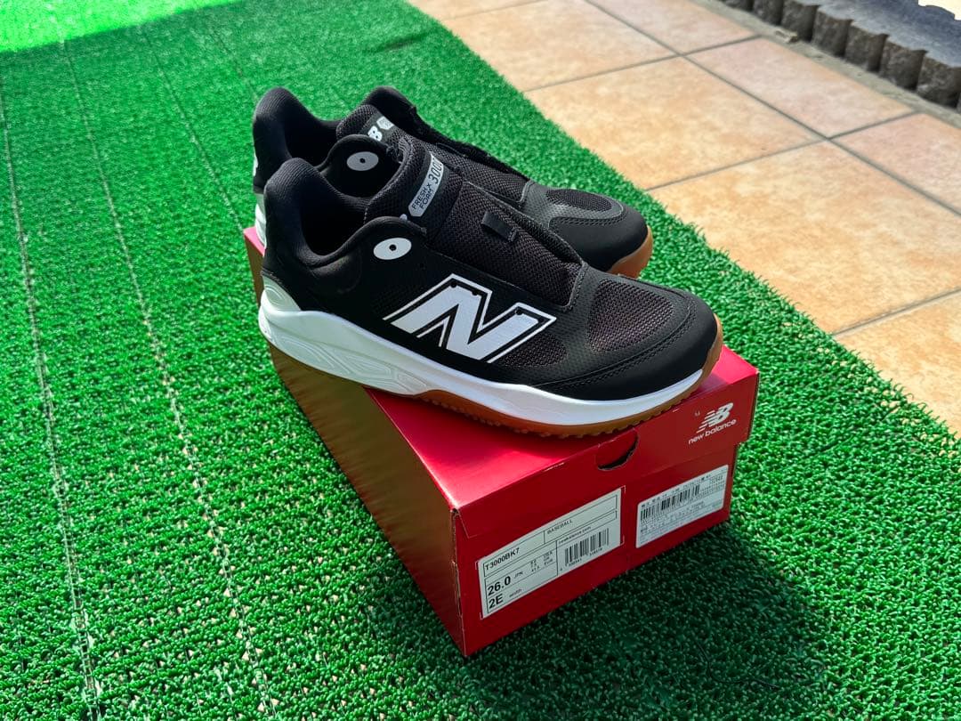 New Balance 3000v2 ブラック/ホワイト トレーニングシューズ