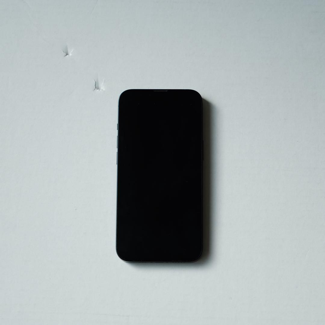 Apple / iPhone 13 ミッドナイト