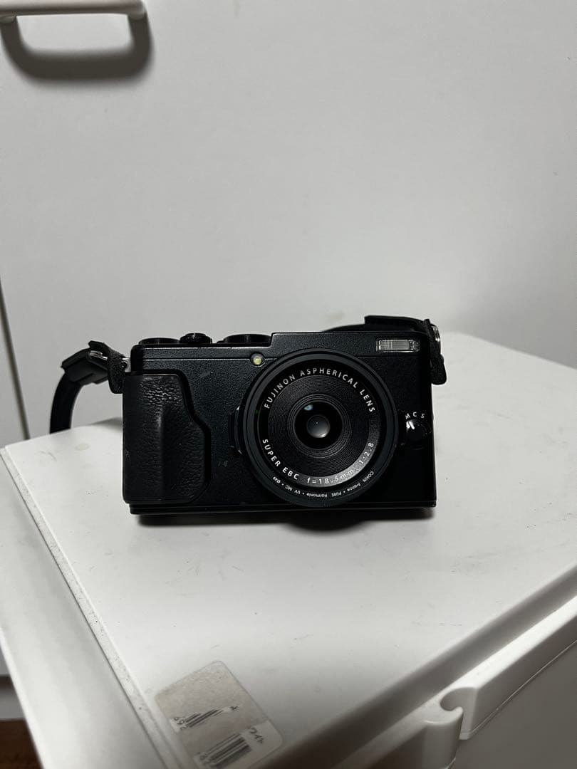 Fujifilm X70 ブラック