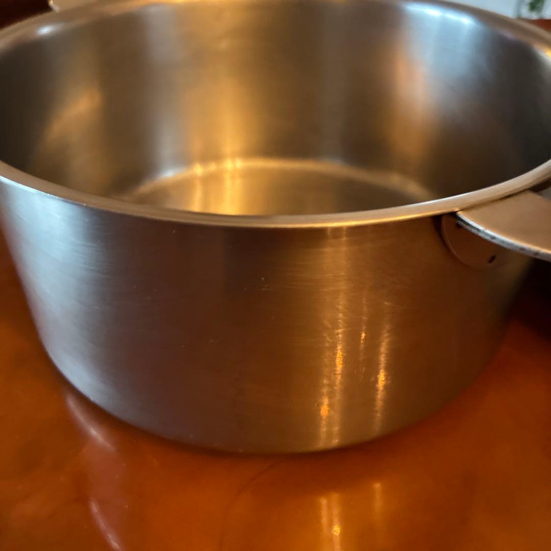 ゆ*な様 クリステル鍋18cm