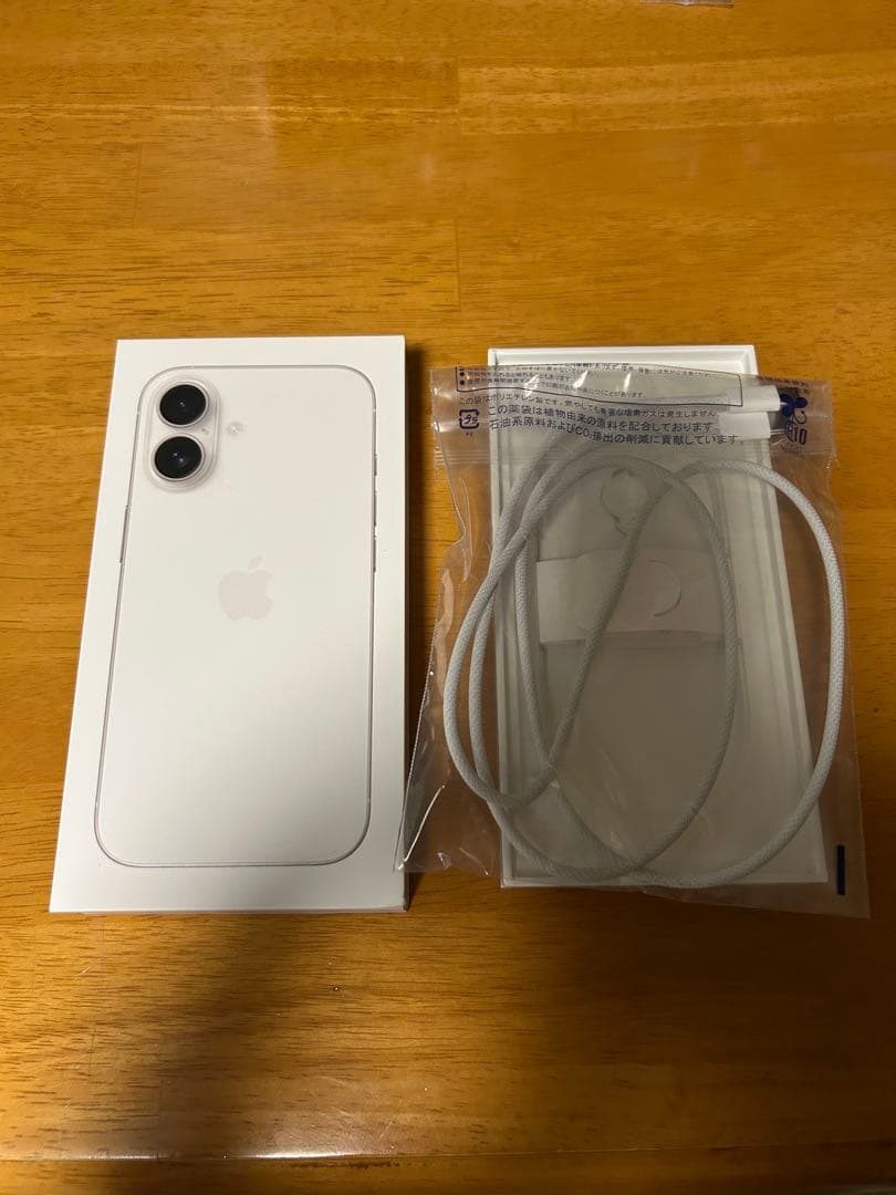 iPhone 16 128GB ホワイト MYDR3J/A【付属品等全てあり】