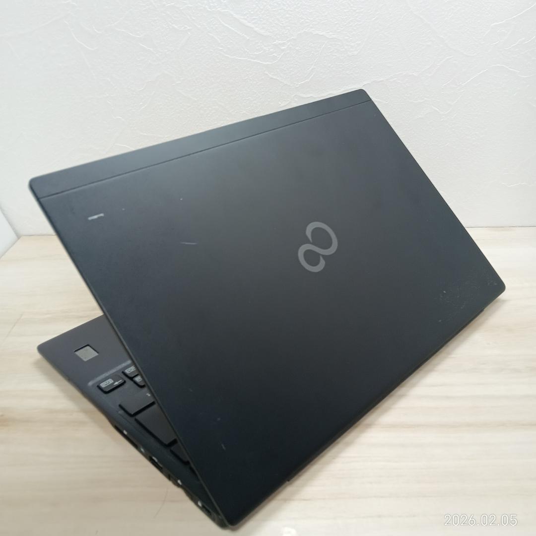 【超軽量】　【持ち運びに便利】　LIFEBOOK　U939/B