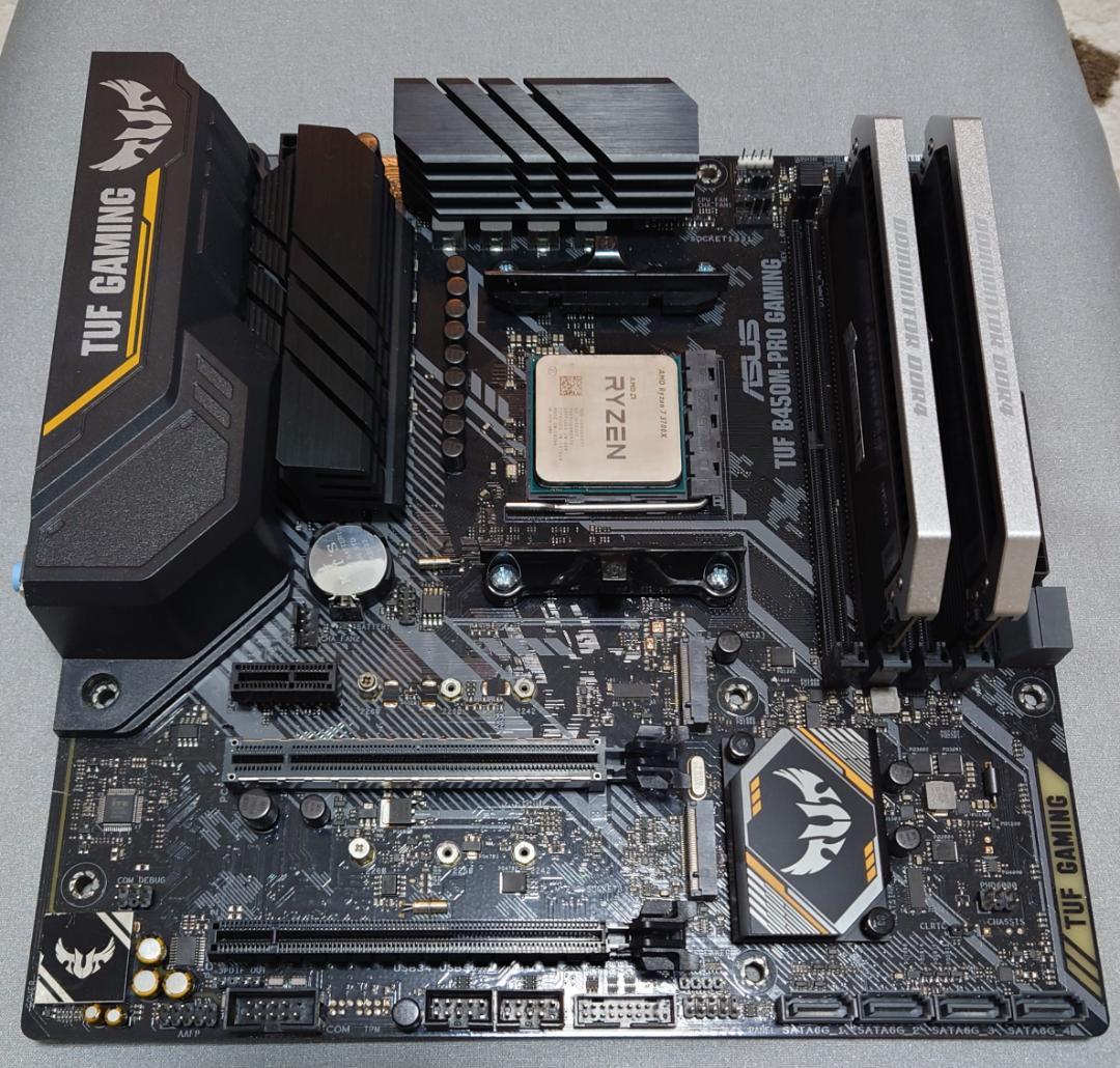 TUF B450M-PRO GAMING Ryzen 7 3700X メモリー