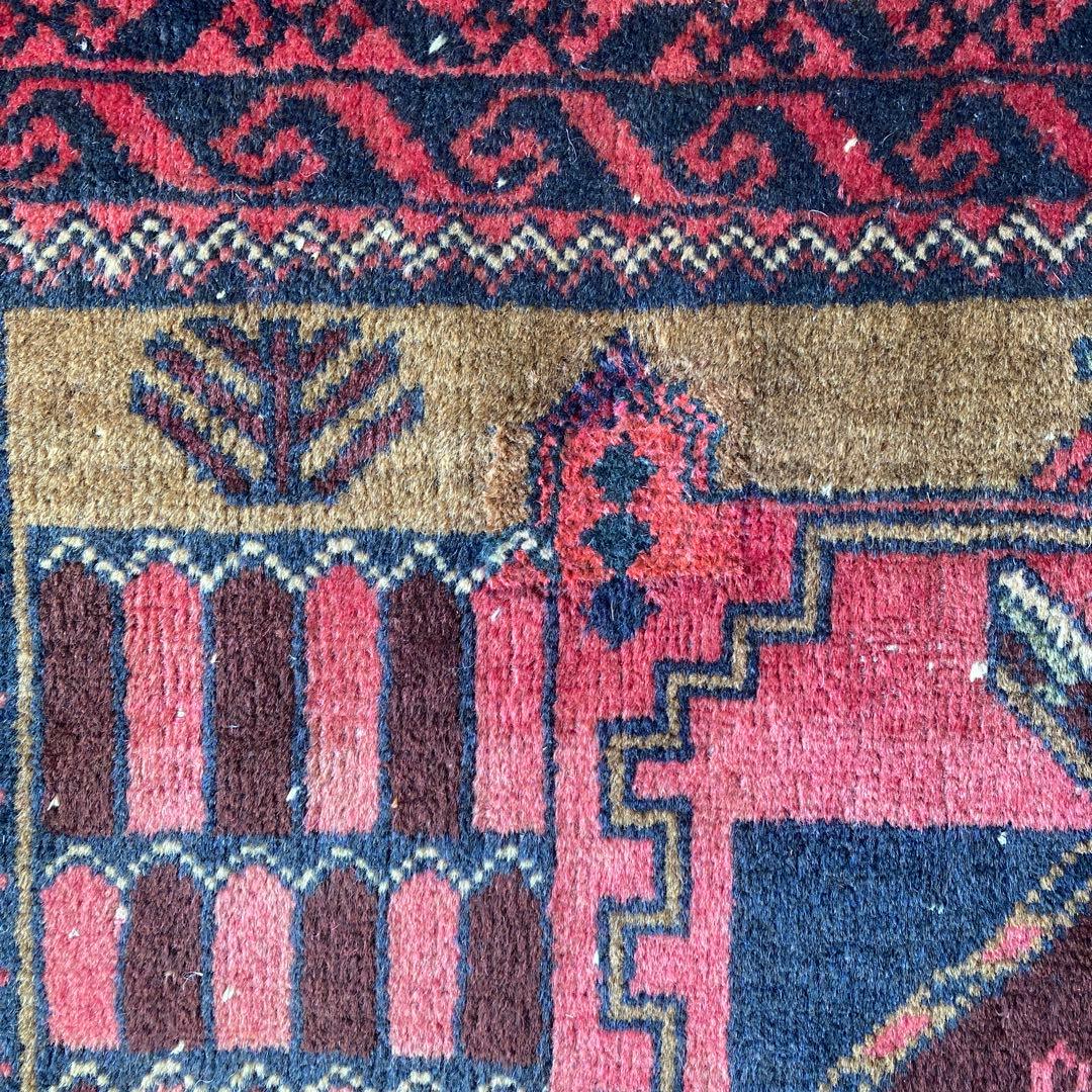 ヴィンテージラグ　トライバルラグ　バルーチ