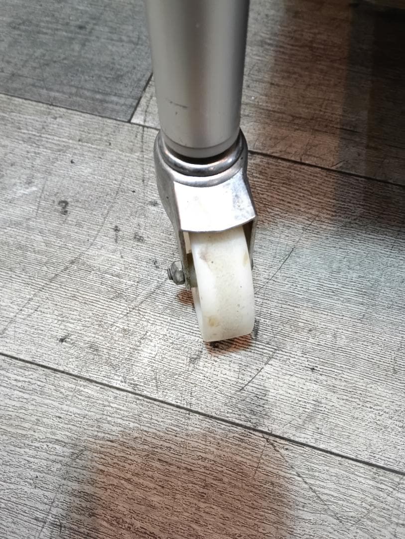 タカラベルモントステンレス 3段ワゴン