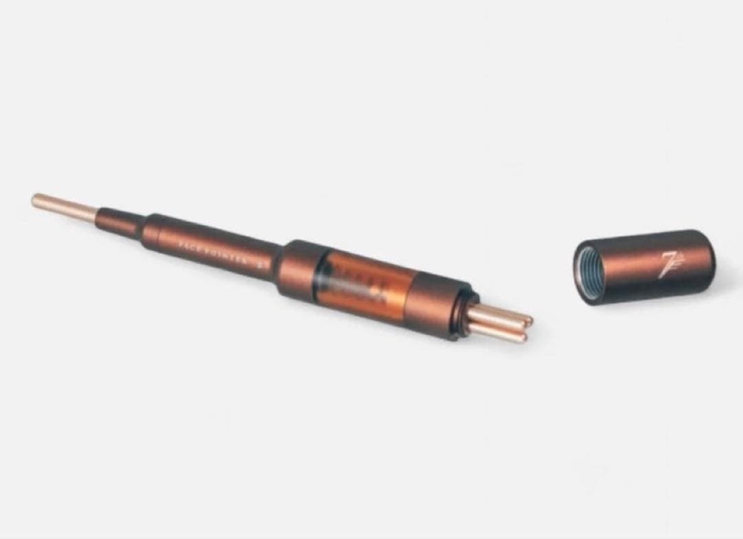 【新品】CoreFit フェイスポインター7th ディープレッド 小顔 美顔器