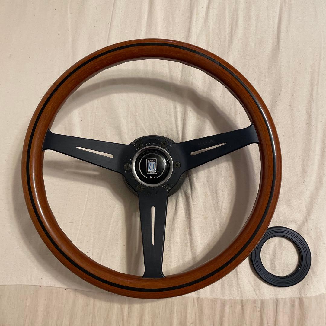 Nardi ウッド製　ステアリングホイール