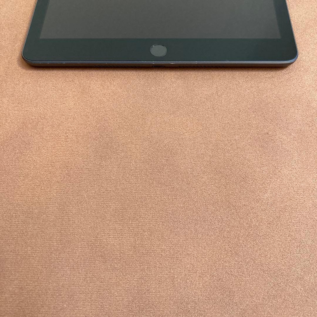3136【早い者勝ち】電池ほぼ新品☆iPad7第7世代32GB WIFIモデル☆