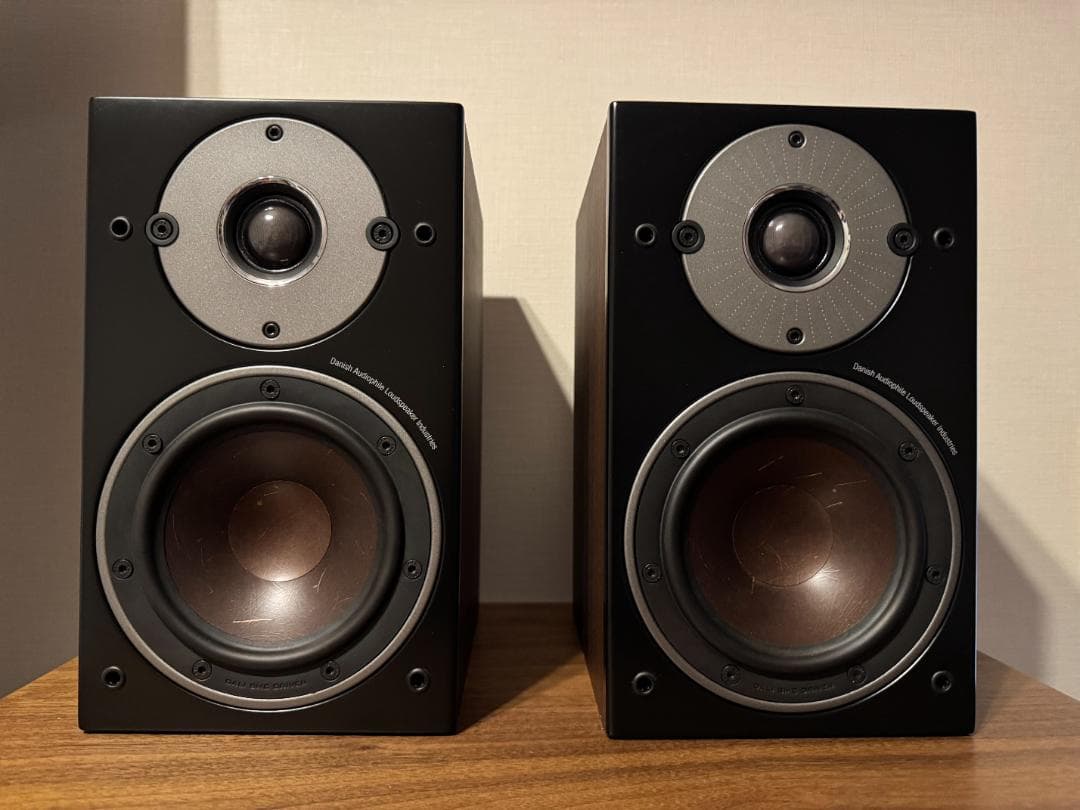 【元箱発送】 DALI OBERON1 DW