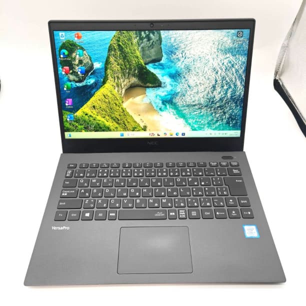 超軽量 第8世代 i7 バッテリ◎ フルHD NEC SSD256GB オフィス