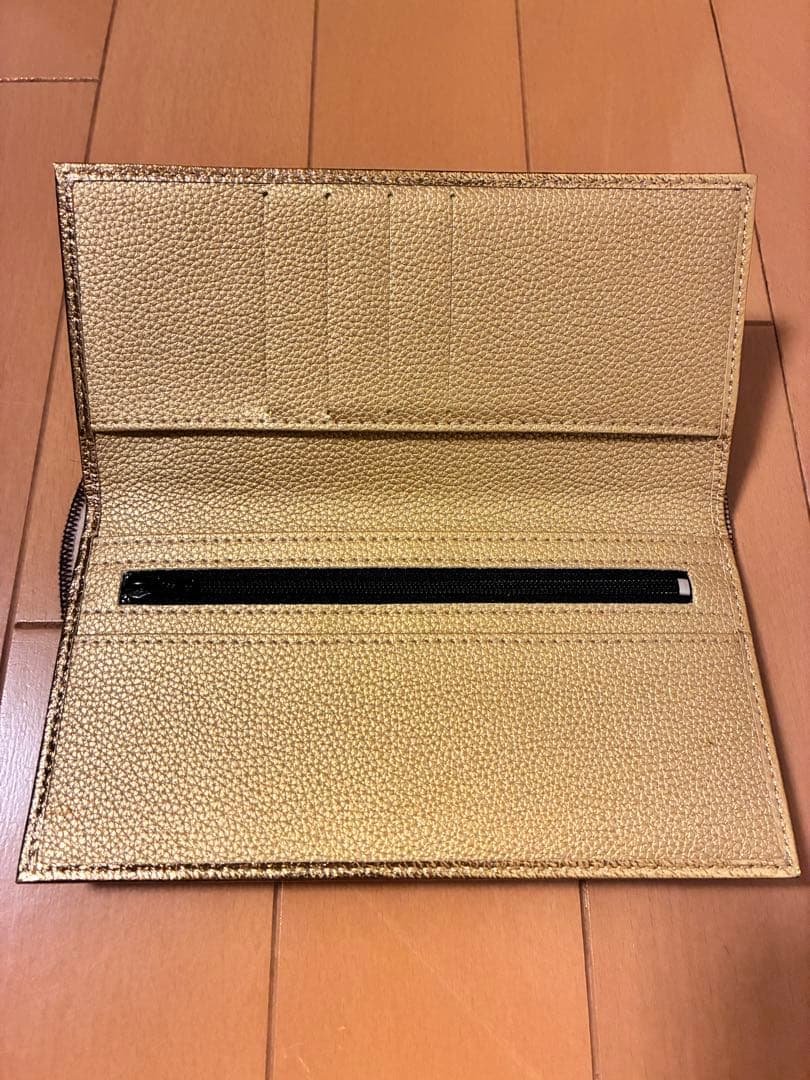 美品　皇居　長財布　ゴールドレザー