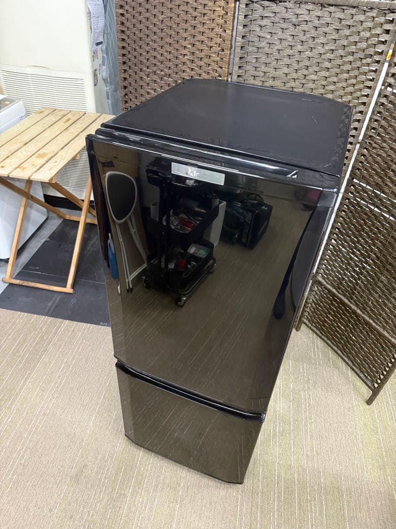 【洗浄消毒作業済】三菱　146L 冷凍冷蔵庫　MR-P15Z-B1