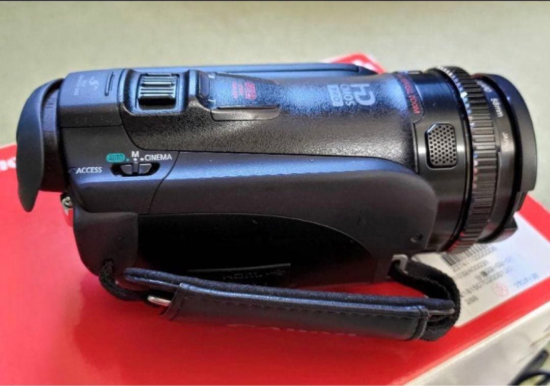 Canon iVIS HFG20 光学10倍ズーム 内蔵32GBメモリ