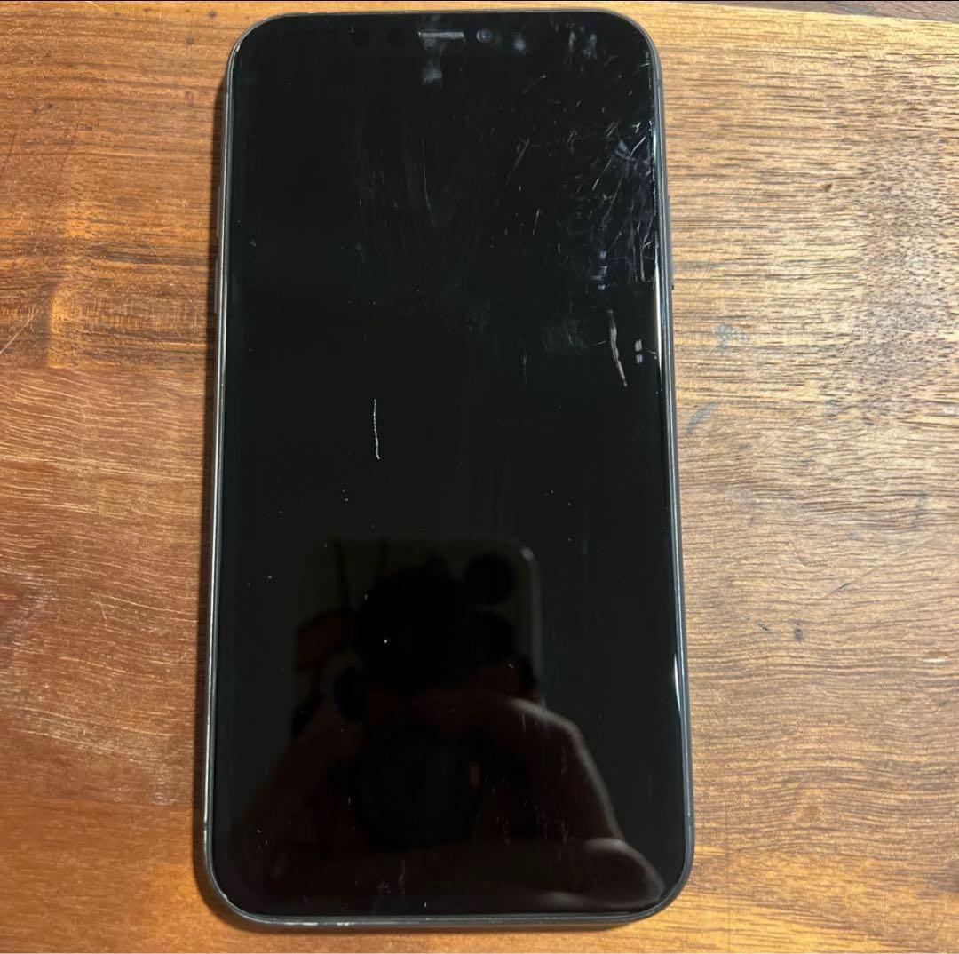 な*き様 Apple iPhone 11 ブラック 本体