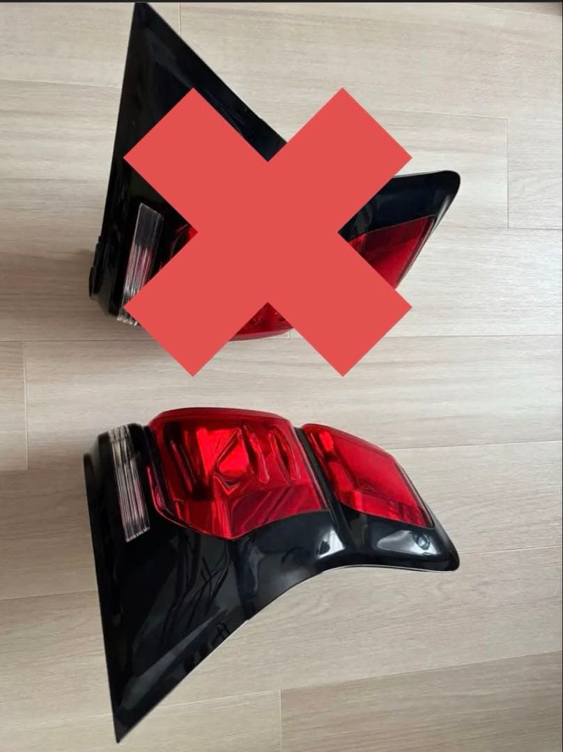 プラド　150後期　純正テールランプ　(右側のみ)