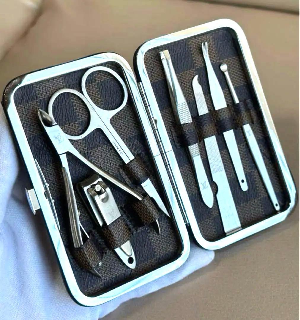 極美品！ LOUIS VUITTON ダミエ トラベルキット 爪切り 耳かき