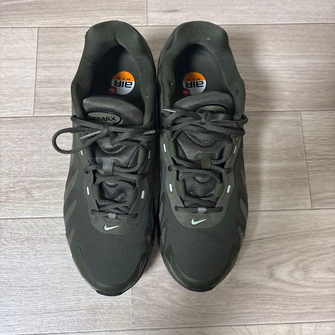 Nike Air Max dn8 オリーブカラー スニーカー