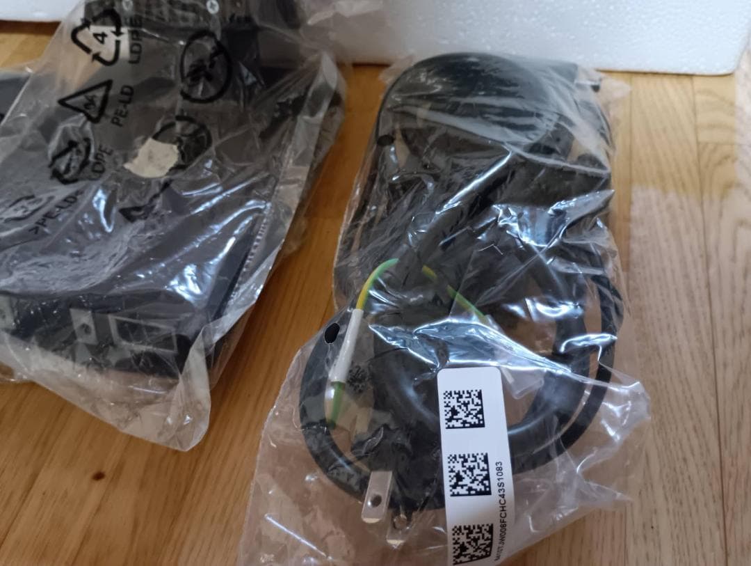 LG UltraGear 32G560QC モニター 31.5インチ