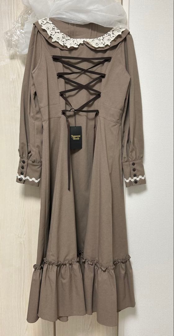 イノセントワールド　バラレースフリルワンピース　モカ　Mサイズ