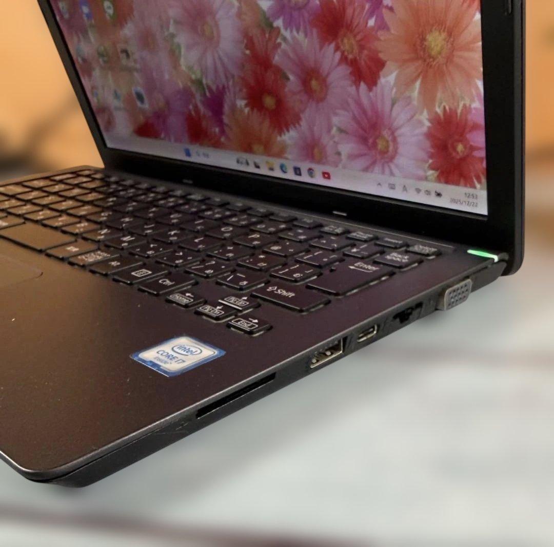 薄型コンパクトノートPC☘️Corei7☘️メモリ8GB☘️SSD☘️Windows11