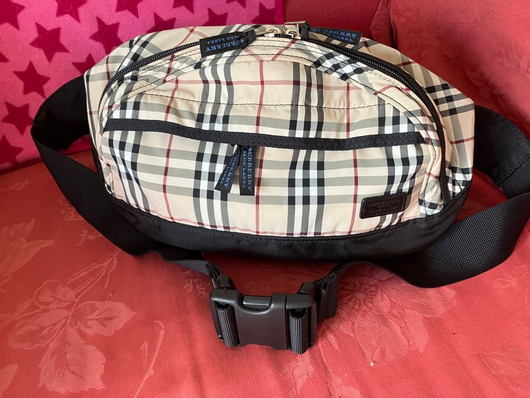 バーバリーブルーレーベル　ボディーバック❤️ご購入前コメントお願いします❤️