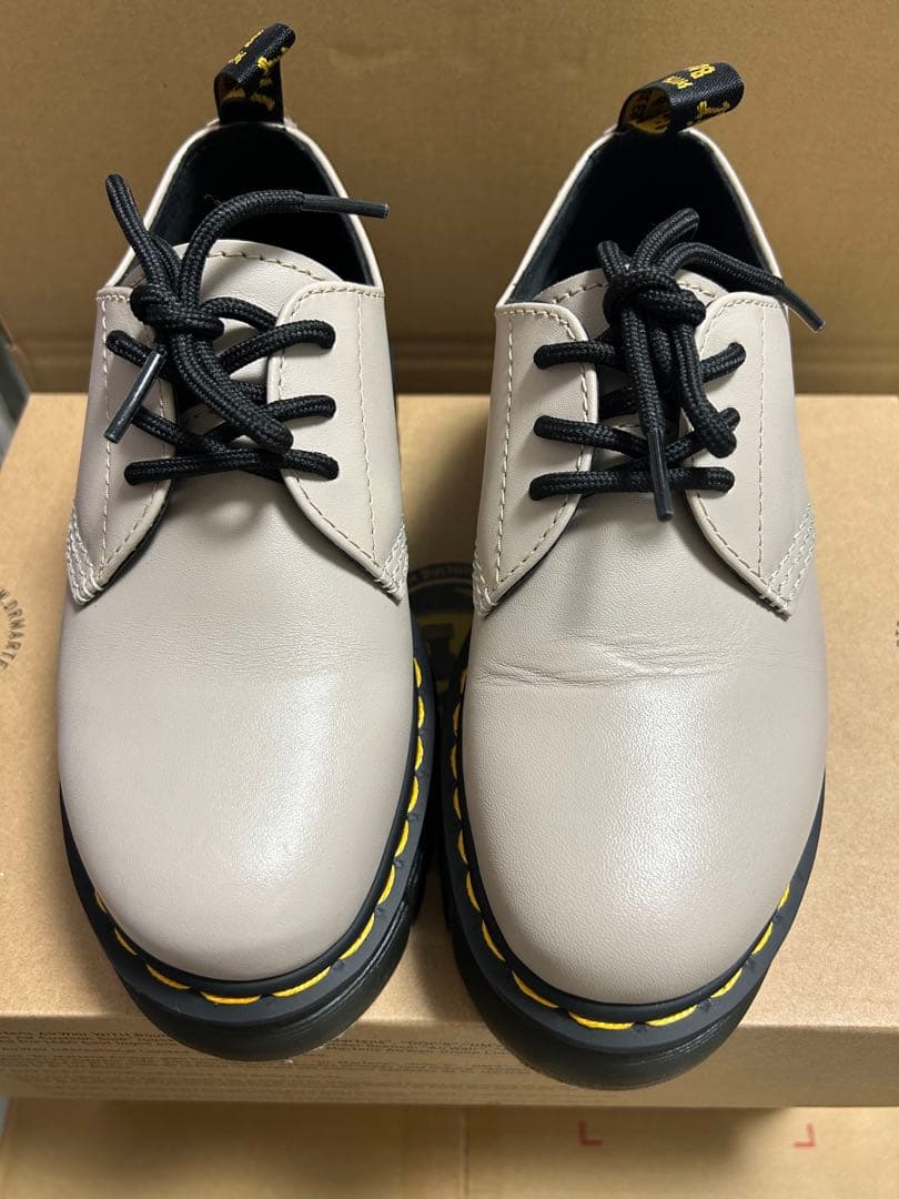 最終値下げ ドクターマーチン Dr.Martens 3ホール 厚底 ホワイト