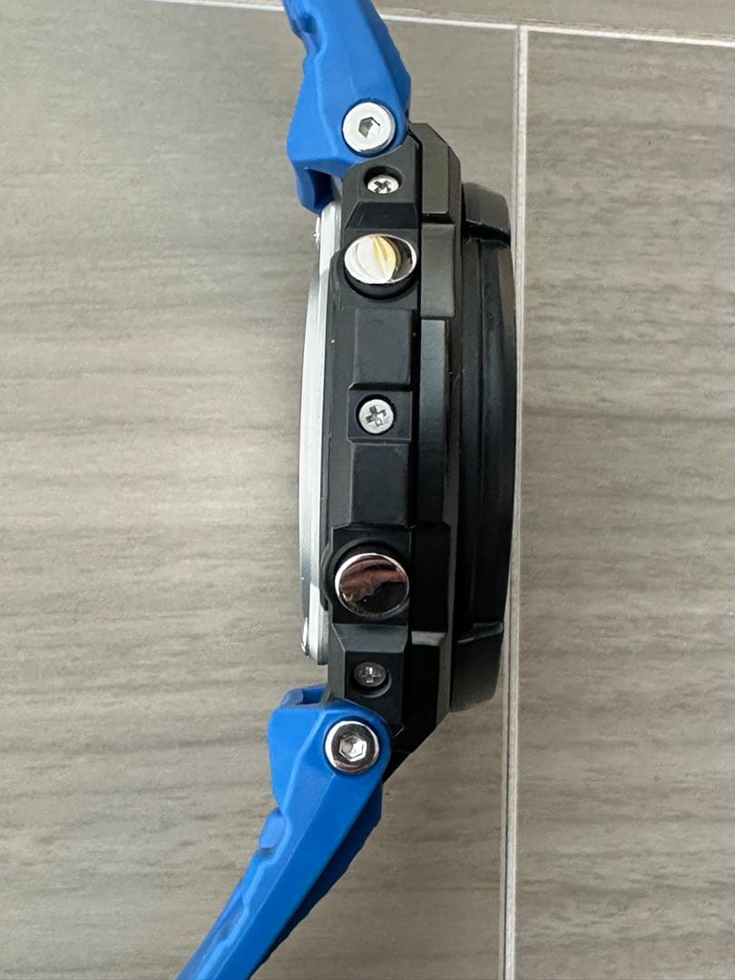 CASIO G-SHOCK GST-W300G ブルー