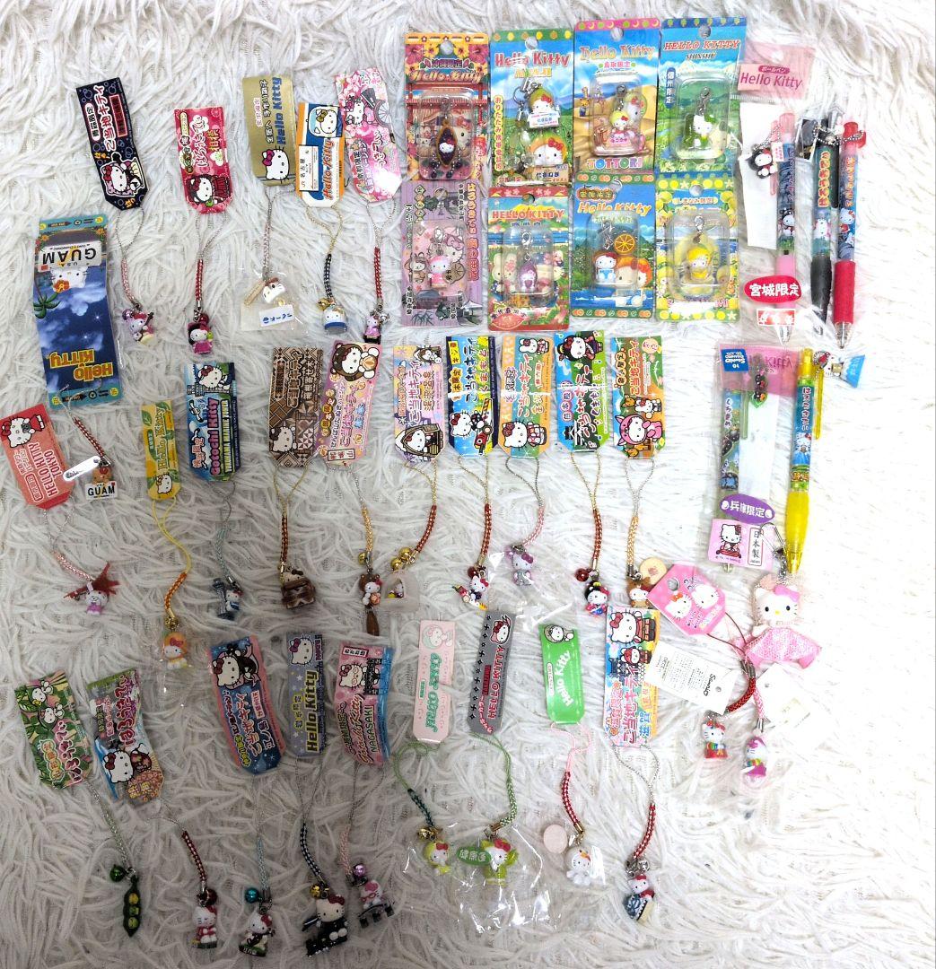 Sanrio ハローキティ　ご当地ストラップ　根付け　ファスナーマスコット