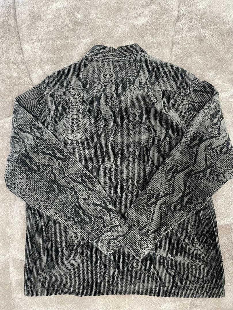 （M）Snakeskin Corduroy Zip Up Shirt