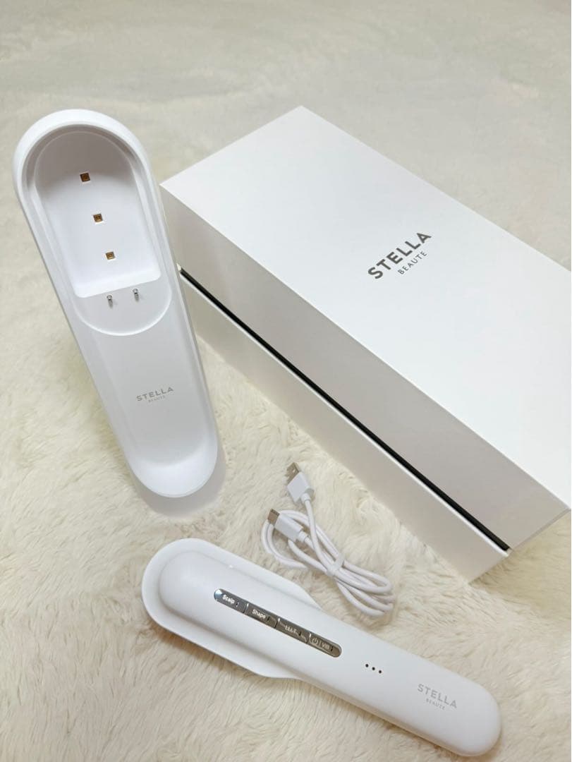 ステラボーテ　美顔器 PRO サントリーニホワイト 新品同様 石井美保