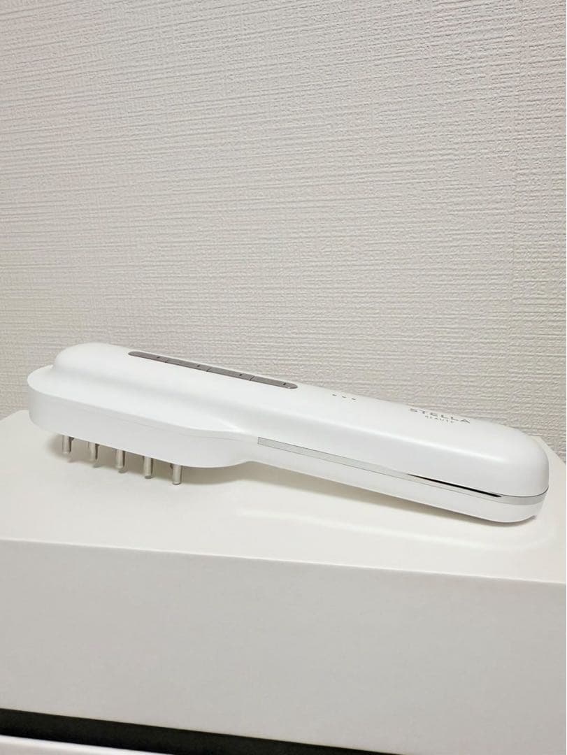 ステラボーテ　美顔器 PRO サントリーニホワイト 新品同様 石井美保