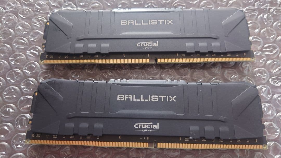 Crucial Ballistix DDR4 3600 32GB メモリー
