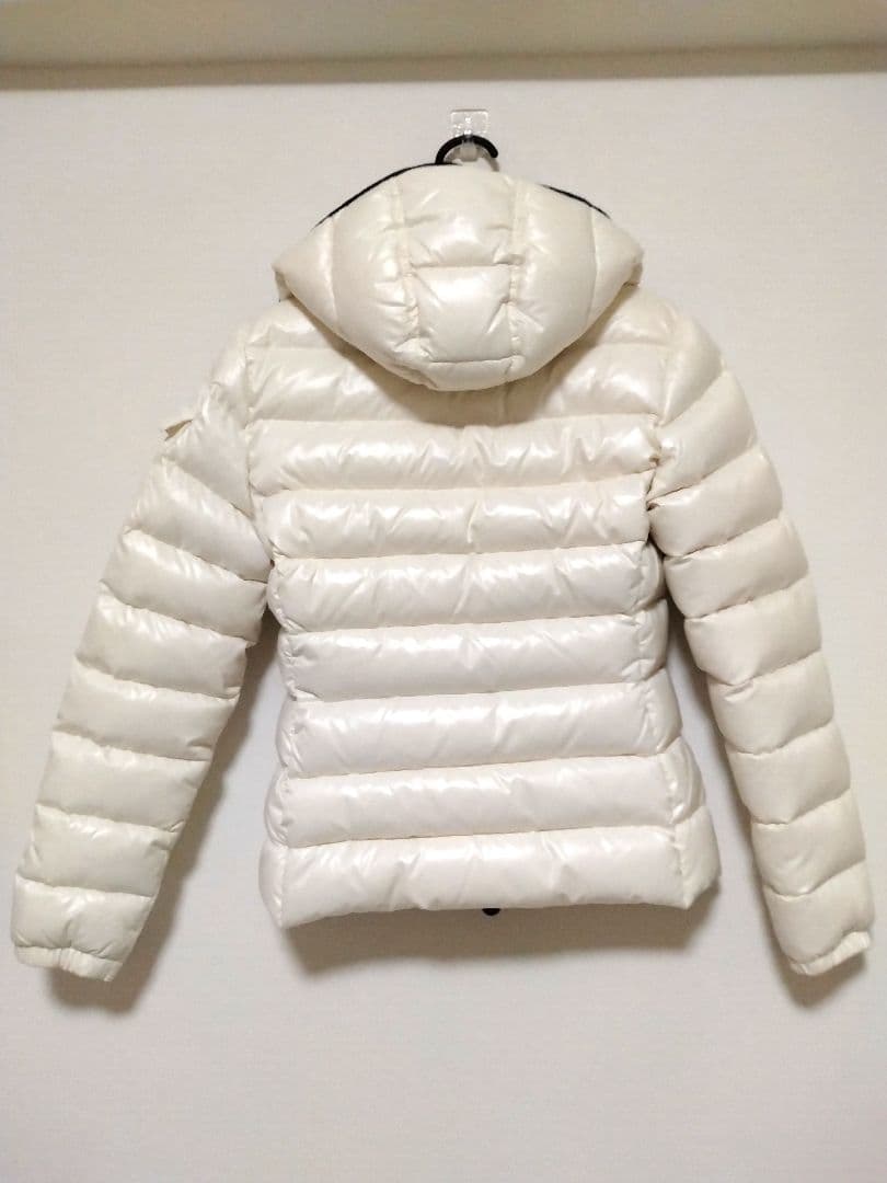 美品　モンクレール MONCLER　BADY　ホワイト　ダウンジャケット
