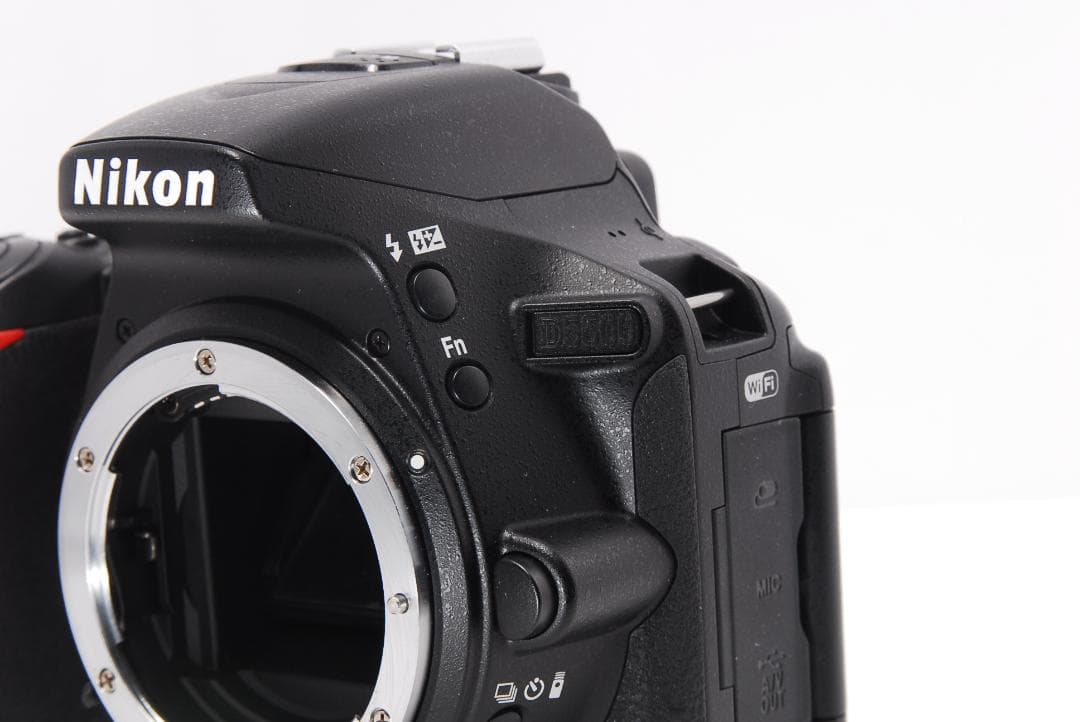 ✨ほぼ未使用品 Wi-Fi搭載✨Nikon D5500レンズセット