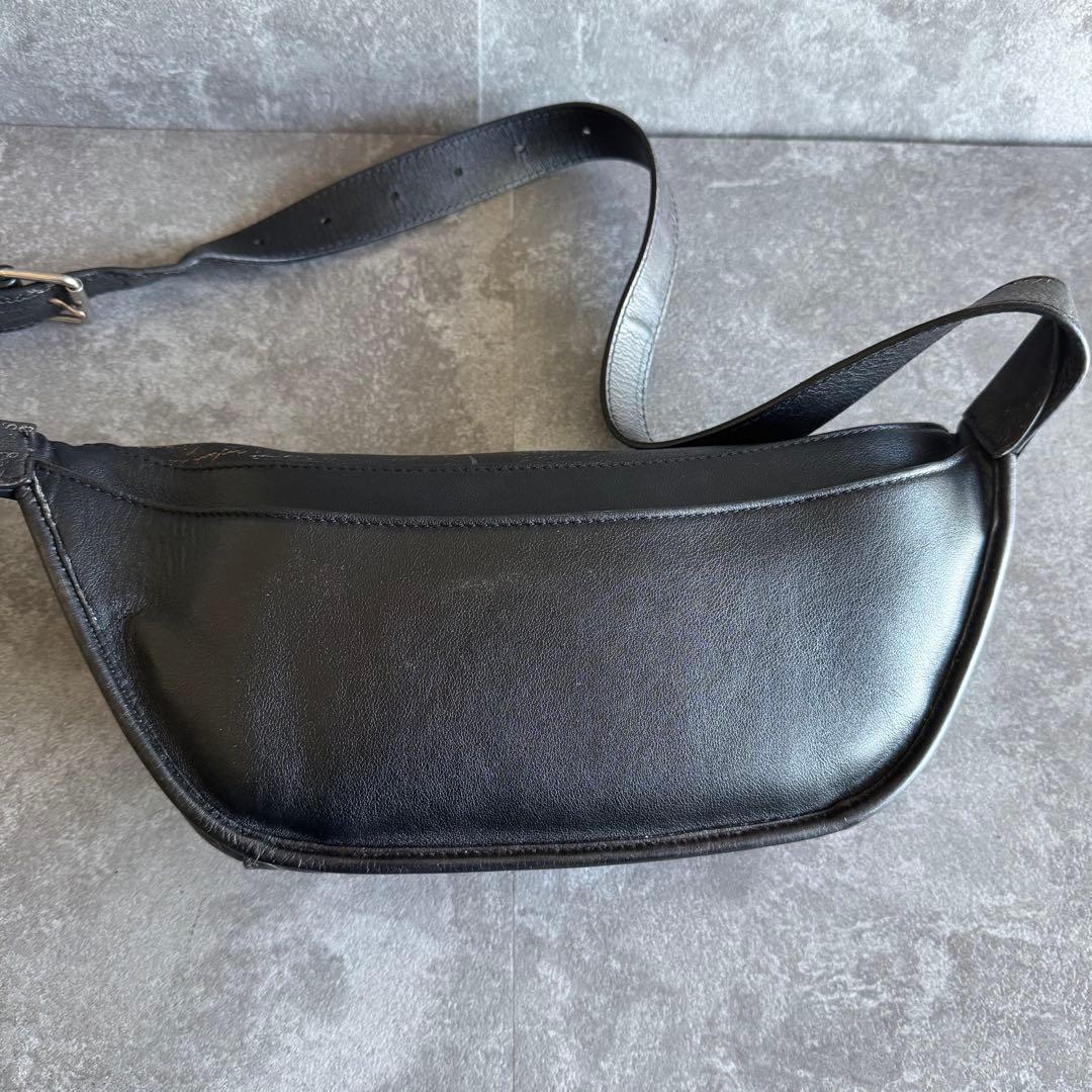 ⭐️ベルルッティ⭐️カリグラフィ コンプライス スクリット レザー ボディバッグ