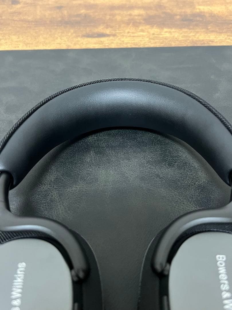 Bowers & Wilkins ワイヤレスヘッドフォン PX7 S3 ブラック