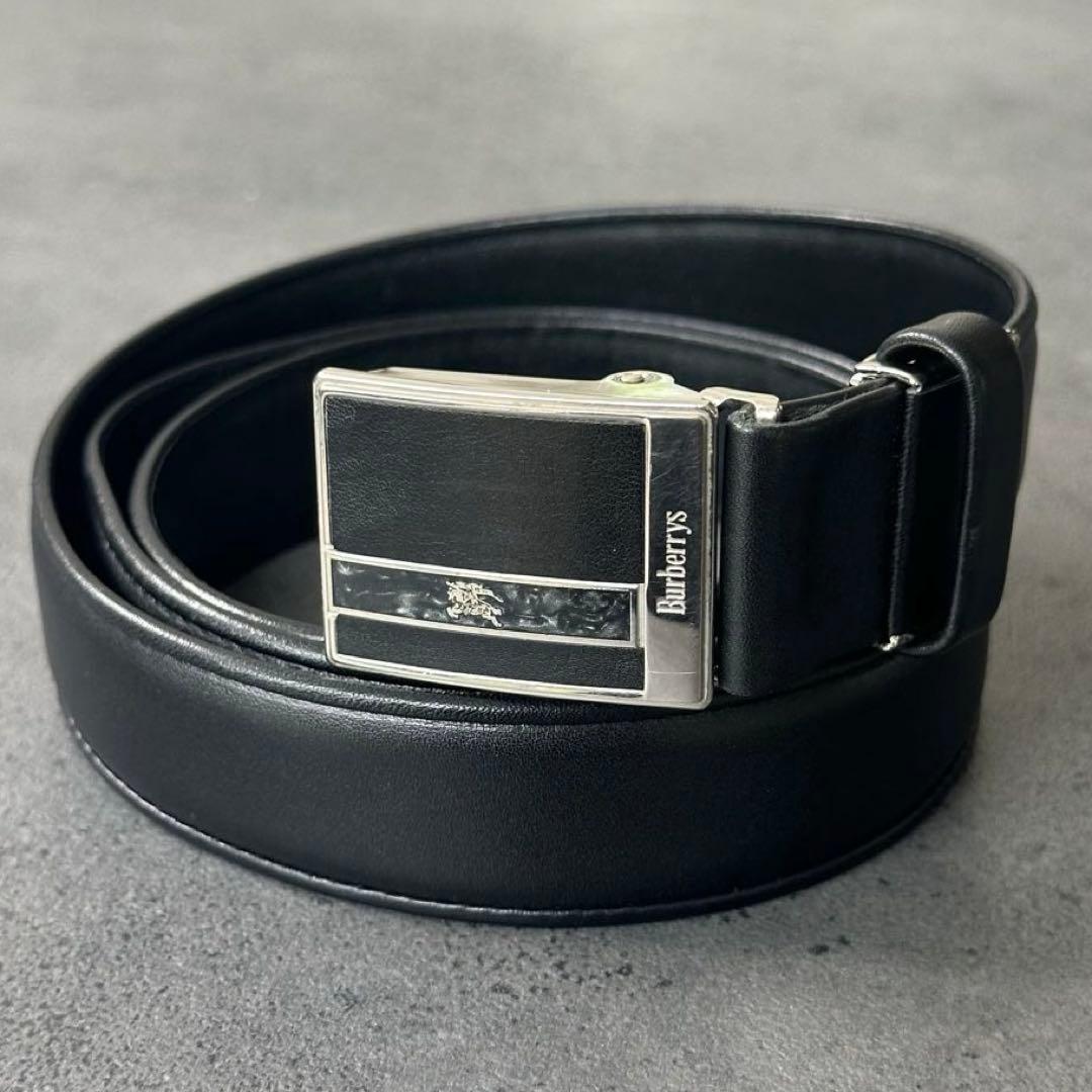 BURBERRY ホールレスベルト　ホースロゴバックル　無段階調整　穴なしベルト