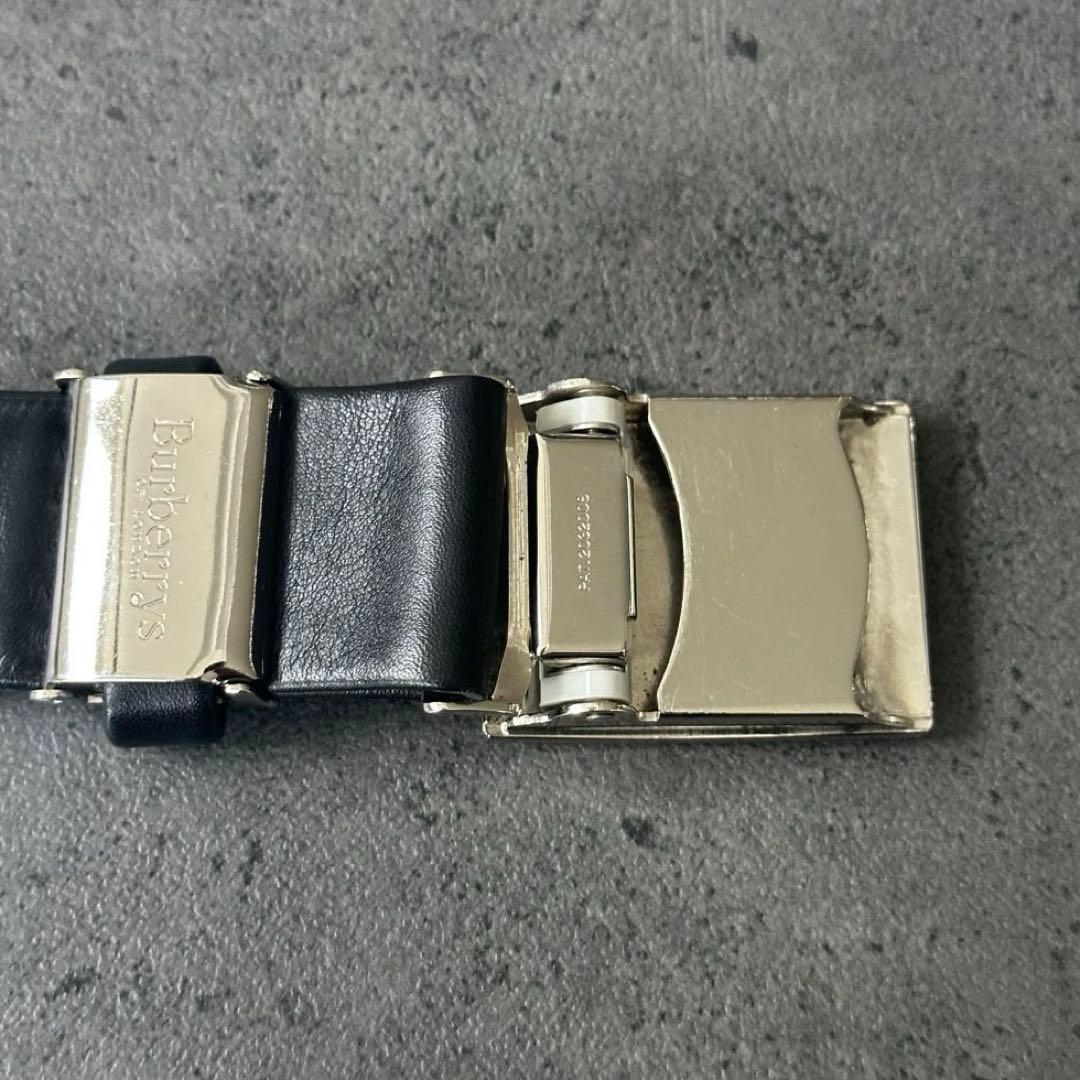 BURBERRY ホールレスベルト　ホースロゴバックル　無段階調整　穴なしベルト